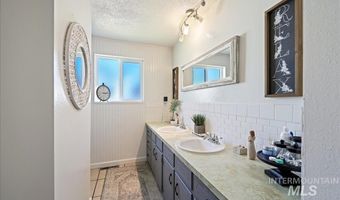 1220 Ohio Ave, Caldwell, ID 83605