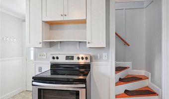 243 Col John Gardner Rd, Narragansett, RI 02882