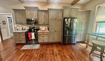 674 Cantrell Rd, Big Sandy, TN 38221