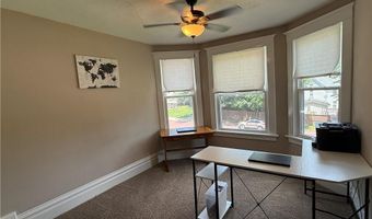 619 N 10th St, Atchison, KS 66002