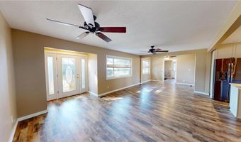 705 Glenview Dr, Albert Lea, MN 56007