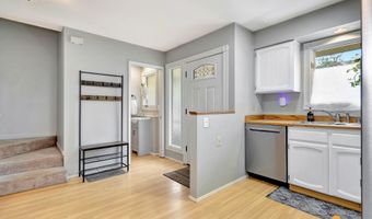 10135 Nantucket Loop, Anchorage, AK 99507