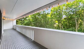 6101 EDSALL Rd 312, Alexandria, VA 22304