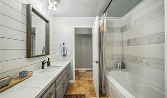 10494 Meadow Glen Way E, Escondido, CA 92026