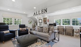 128 W PHEASANTBROOK Cir N, Centerville, UT 84014