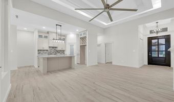 1007 Broken Arrow Dr, Alamo, TX 78516