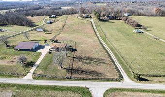 988 Hutchins Ln, Bardstown, KY 40004