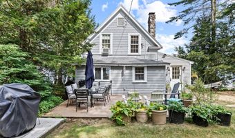 301 PRIDE FARM Rd, Falmouth, ME 04105