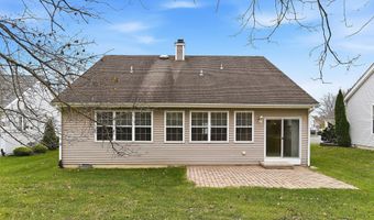 6 Swan Lake Ct, Barnegat, NJ 08005