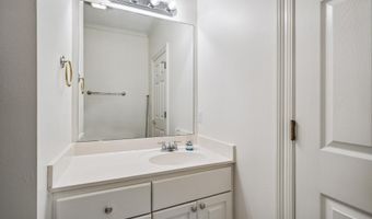 9832 S Vignes Lake Ave, Baton Rouge, LA 70817