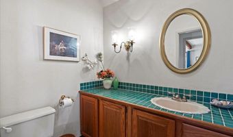 1365 Piiholo Rd, Makawao, HI 96768