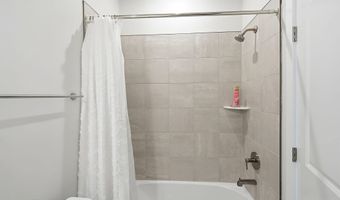 5 Pelham Ln, Bayville, NJ 08721