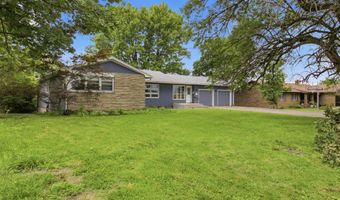 912 W Pleasant St, Aurora, MO 65605