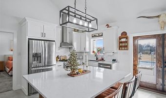 2011 County Road 1590, Alvord, TX 76225
