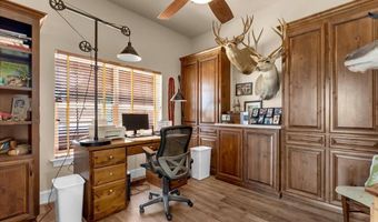 4905 Parkville Rd, Anderson, CA 96007