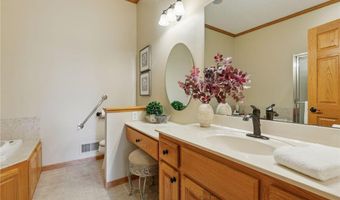13210 Downey Trl, Apple Valley, MN 55124