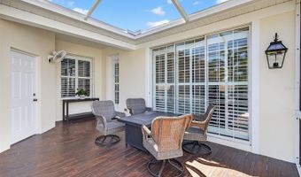 5610 GOLDEN ISLES Dr, Apollo Beach, FL 33572