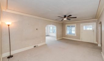 1001 42nd St, Des Moines, IA 50311