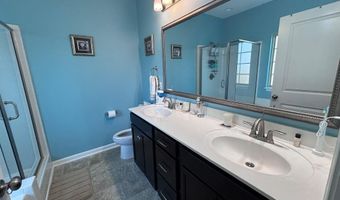 565 Goldstone Ln, Boiling Springs, SC 29316
