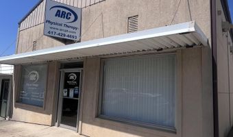 223 S Jefferson St, Ava, MO 65608