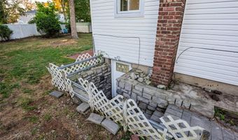 45 N Ronald Dr, Amityville, NY 11701