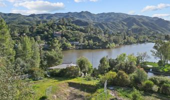 2239 Pinecrest Rd, Agoura Hills, CA 91301