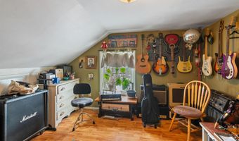 35 Saint Mary's St, Burlington, VT 05401