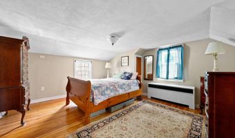 57 S TERRACE Ave, Maple Shade, NJ 08052