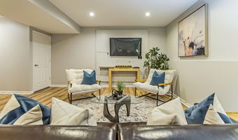 3532 Meadow Grove Trl, Ann Arbor, MI 48108