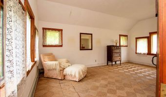 859 Whitehill Rd, Barnet, VT 05821