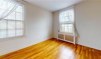 45 Ayrault Ave 8, Newport, RI 02840