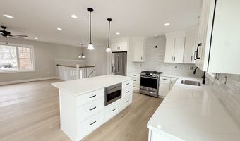 3 Memory Ln, Billerica, MA 01821