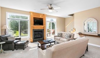 118 21st St SW, Altoona, IA 50009