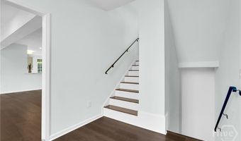 12 Amberwood Cir, Savannah, GA 31405