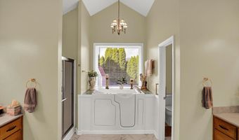 1502 Sutton St, Alexandria, IN 46001