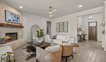 381 Oak Meadow Ln, Weatherford, TX 76085