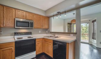 3088 Village Cir, Ann Arbor, MI 48108