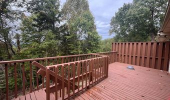 322 Ridgewood Dr, Beaver, WV 25813