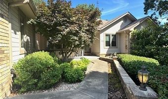 25 Elizabeth Dr, Bella Vista, AR 72715