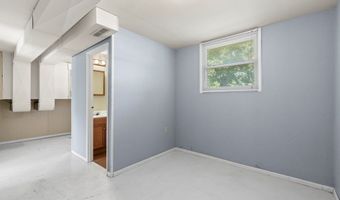1055 Thomas Dr, Ashland, OH 44805
