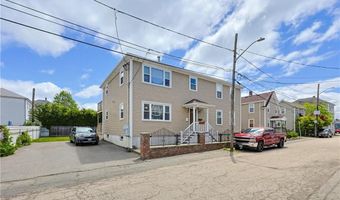 6 Wilson St, Bristol, RI 02809