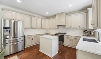 1305 Rosewood Dr, Alpharetta, GA 30005