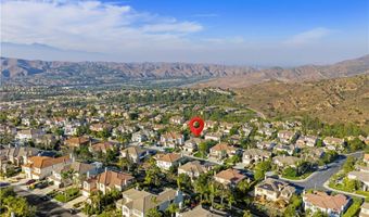 1040 S Summer Breeze Ln, Anaheim, CA 92808