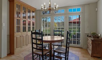 5 Old Manchester Rd, Amherst, NH 03031