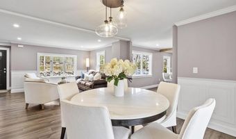 31 Manor Rd, Bolton, MA 01740