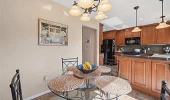 254 Village Mead Dr, Ballwin, MO 63021