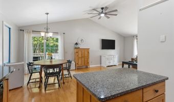4 Cross Rd, Brookline, NH 03033