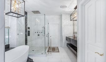 32 Princeville Ln, Las Vegas, NV 89113