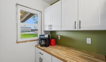 3903 BEVANS St, Cheyenne, WY 82009