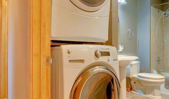 201 4th St, Armstrong, IA 50514